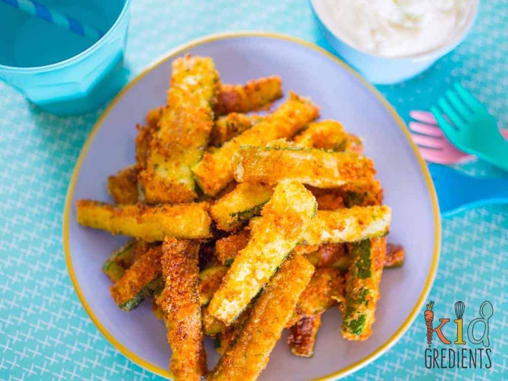 Zucchini chippies, perfect way to make veggies more fun! Yummy and crunchy, with just the right amount of squish! #kidsfood #veggies #zucchini #familyfoods #chips #fries