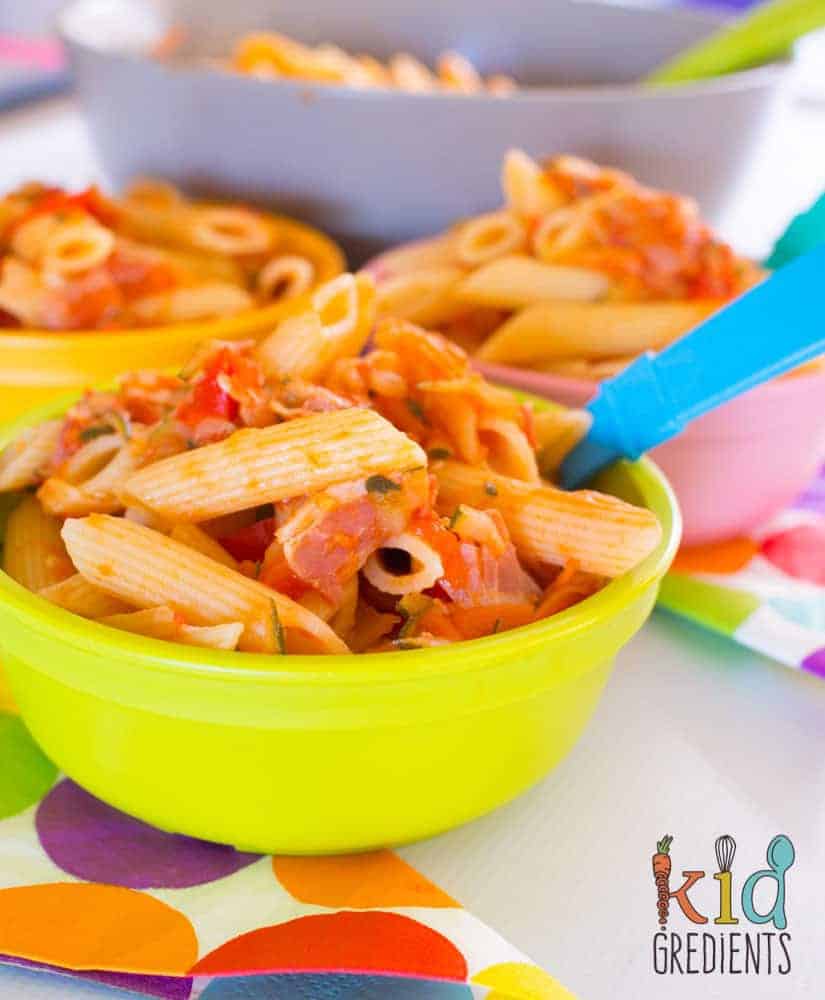 Superhero pasta sauce, the best way to cram your weeknight pasta with a stack of veggies! Easy to make recipe that is super kid friendly and sweet due to the capsicums! #recipe #pastasauce #kidsfood #veggies