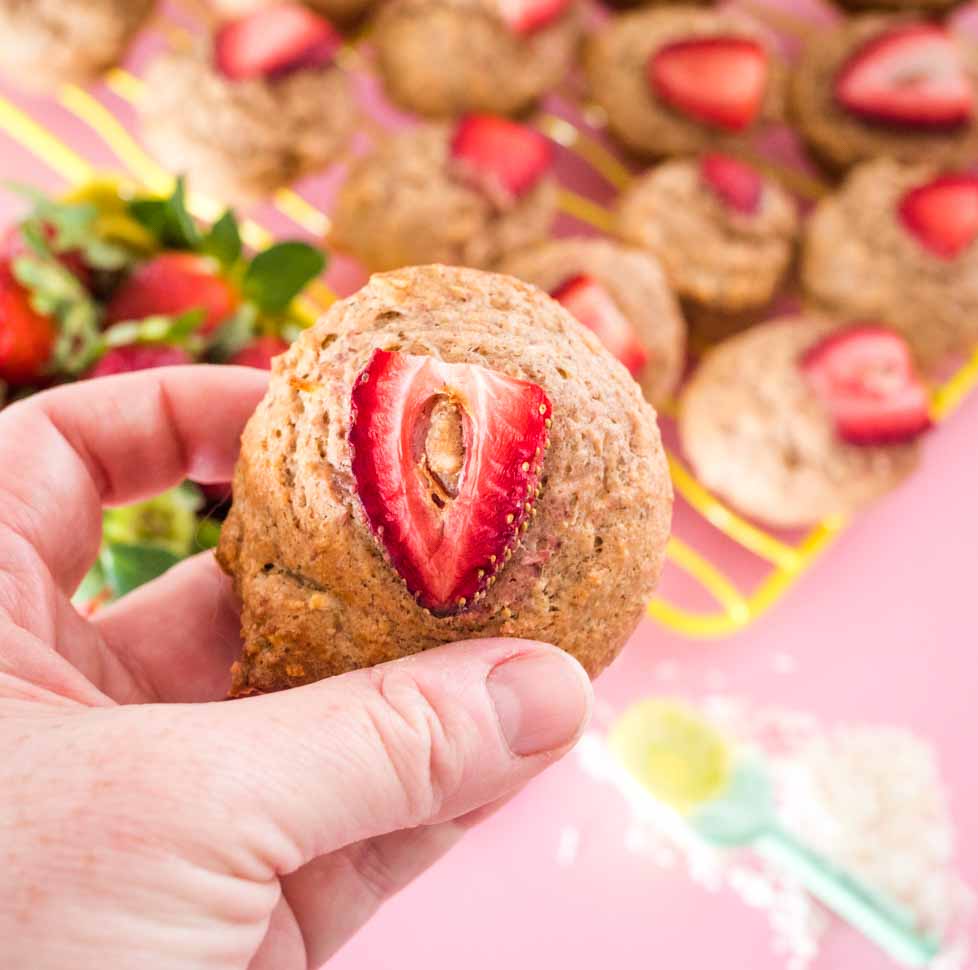 strawberry smoothie breakfast muffins