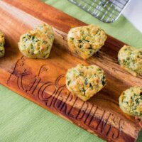spinach, fetta and pesto muffins