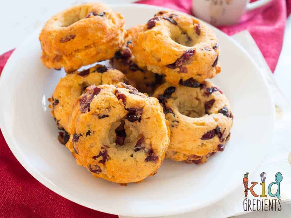 baked cranberry yoghurt donuts