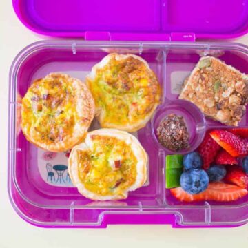 bacon and veggie lunchbox quiches in a yumbox