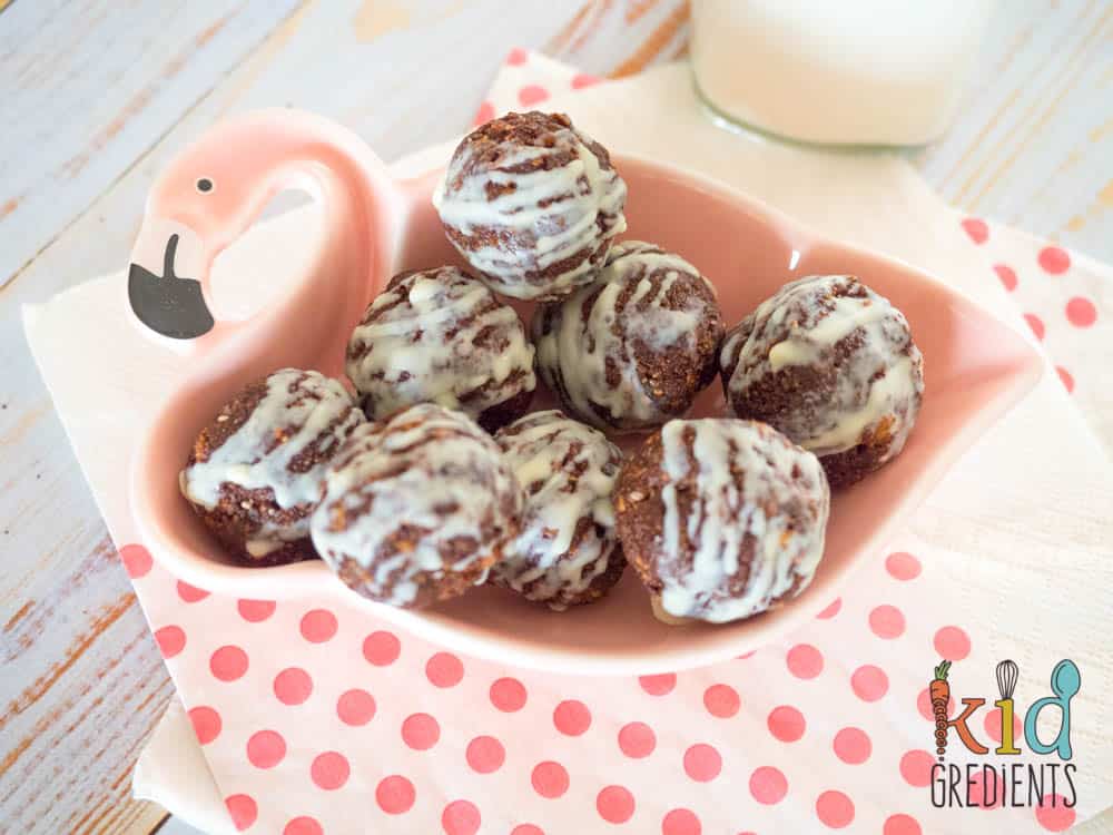 Nut free chocolate bliss balls