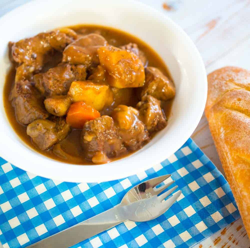 slow cooker hearty beef stew