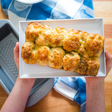 6 ingredient herb and cheese easy pull apart loaf