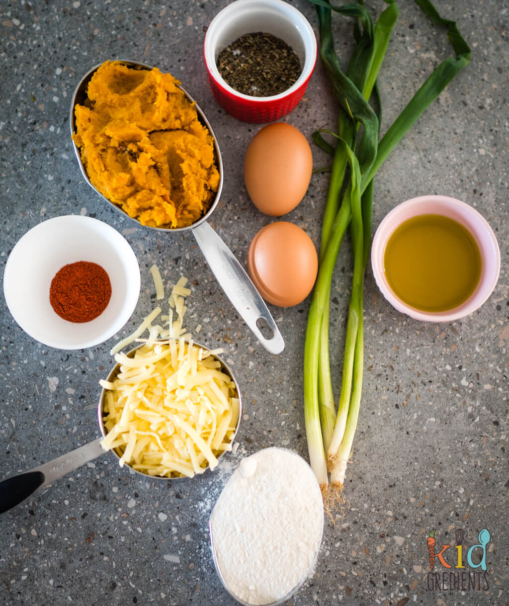ingredients: pumpkin puree, eggs, paprika, olive oil, cheese, flour and spring onions
