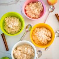 apple and cinnamon rice pudding in bowls