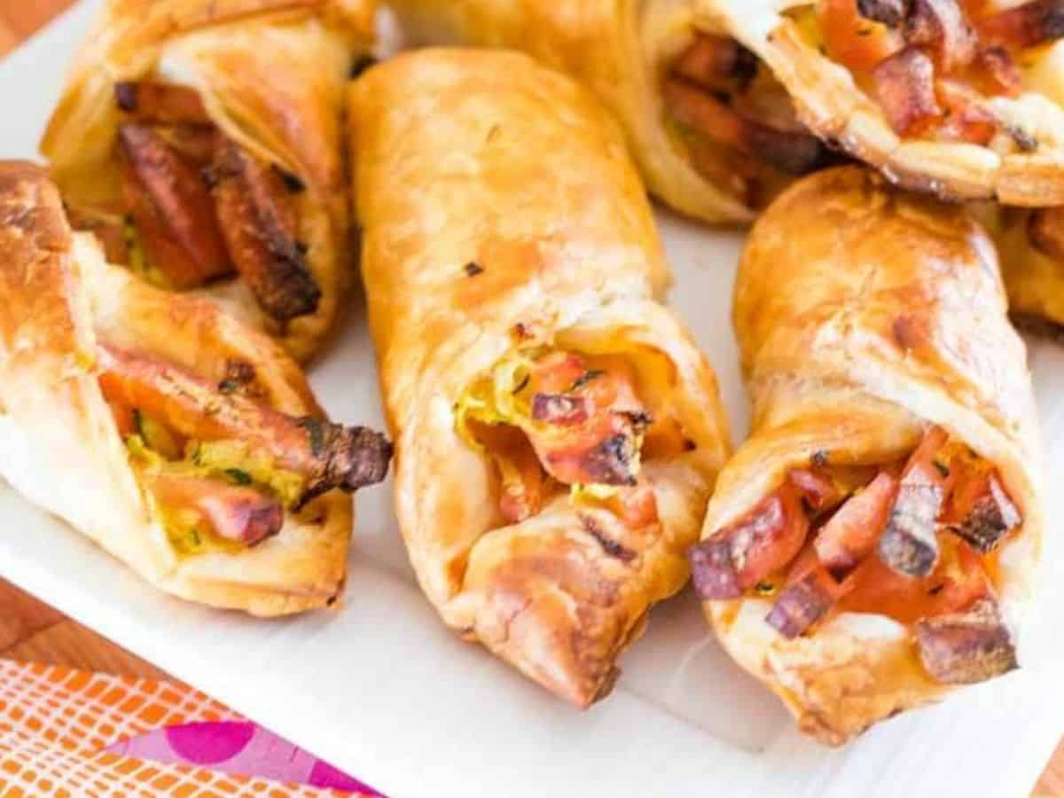 ham and zucchini pastry rolls close up