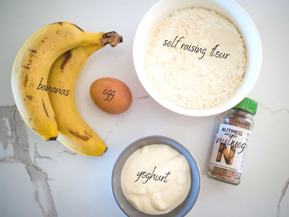banana pikelet ingredients: bananas, egg, yoghurt, self raising flour, nutmeg